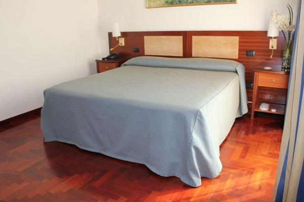 Itaca Hotel Barletta Extérieur photo